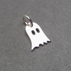 スターリングシルバーのゴーストネックレスチャーム、ハロウィンジュエリー、ハロウィンブレスレットチャーム、イヤリングチャーム、ネックレスペンダント