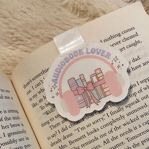 Magnetic Bookmarks | Aesthetic Bookmarks | Cute Bookmarks | Bookish Babe Bookmark | Book Lover | Flower Bookmark | True Crime Bookmark