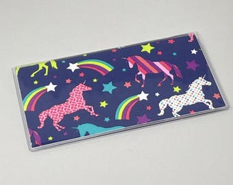 Cubierta de chequera Arcoíris y unicornios