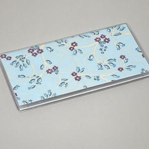 Checkbook Cover Light Blue Vine