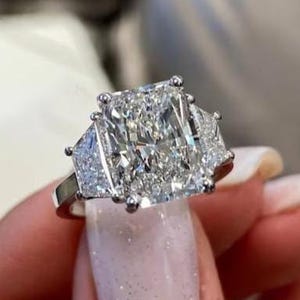 Three Stone 5 CT Radiant Cut Moissanite Diamond Engagement Ring Radiant Diamond Wedding Ring 14K Gold Trilogy Ring Anniversary Gifts For Her