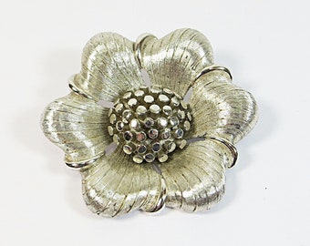 1960s Signed 'Boucher©' Vintage Brooch Pin, Gorgeous Bold Silvertone Flower Poppy Brooch Pin In Good Vintage Condition