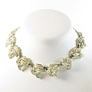 1960s Enamel Necklace, Cream Pale Yellow Vintage Leaf Design Necklace Choker, Vintage Articulated Enamel Choker Necklace, Adjustable Length