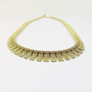 1970s Necklace Choker, Vintage Textured Goldtone Slinky Articulated Adjustable Choker Necklace in Lovely Vintage Condition, Fab Gift