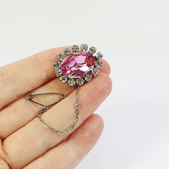 1950s Small Pink Crystal Brooch Pin with Safety C… - image 8