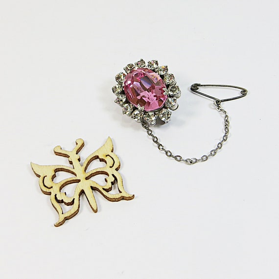 1950s Small Pink Crystal Brooch Pin with Safety C… - image 7