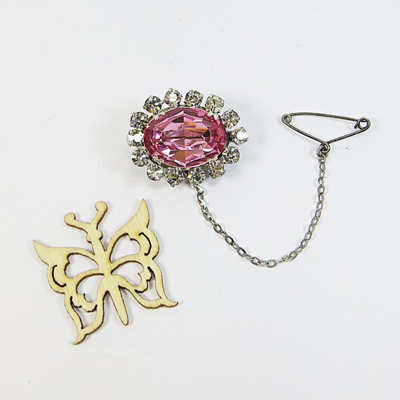 1950s Small Pink Crystal Brooch Pin with Safety C… - image 2
