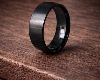 Schwarzer Ring aus Edelstahl | Schlanke maskuline Ehering
