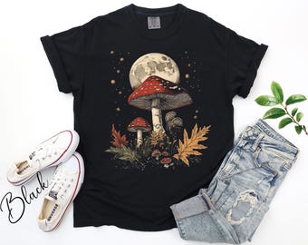 Mushroom Vintage Style Goblincore Shirt, Whimsical Mushroom T-Shirt, Botanical Fungi Shirts For Women, Boho Trendy Celestial Mushroom Shirt