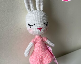 Handgjord virkad kanin - personlig present