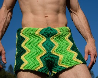 Crochet Shorts Green ZigZags XL Box Shorts