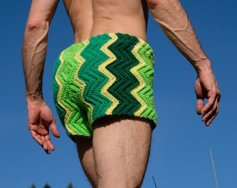 Crochet Shorts Green ZigZags M