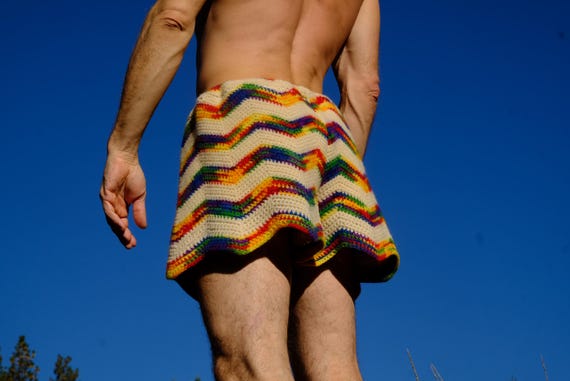 Croche Shorts White Rainbow ZigZags Wool L