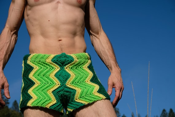 Crochet Shorts Green ZigZags XL Box Shorts