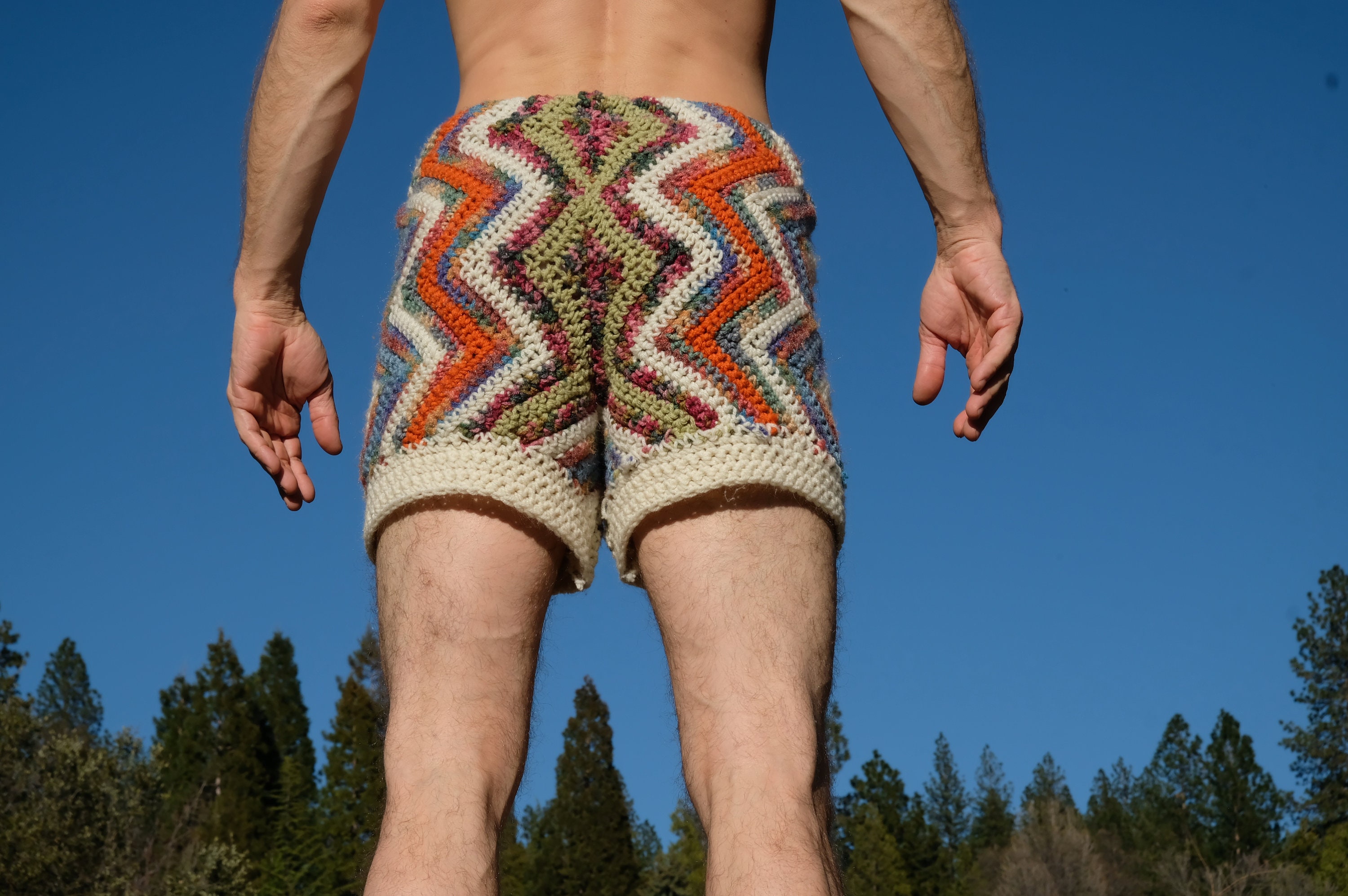 and S Shorts Multicolor Ivory Crochet Zigzags