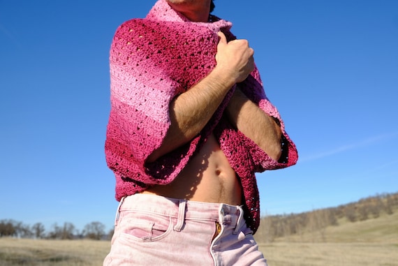 Crochet Shrug Burgundy Fade M