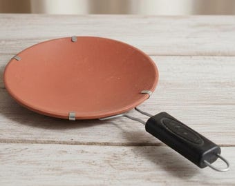 Handgemachte Terrakotta Roti Tawa mit Griff, Chapati-Pfanne aus natürlichem Ton, Traditionelles Kochgeschirr aus Steingut