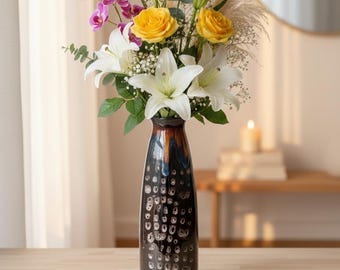 Handmade Ceramic Flower Vase, Modern Home Décor, Minimalist Table Vase, Gift for Her