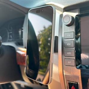 Toyota Tundra MagSafe Phone Mount (2014-2021): Heat & UV Resistant