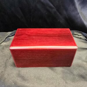 Custom Laser Engraved Wooden Urns – Handcrafted Memorial Keepsakes