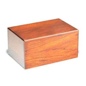 Custom Laser Engraved Wooden Urns – Handcrafted Memorial Keepsakes