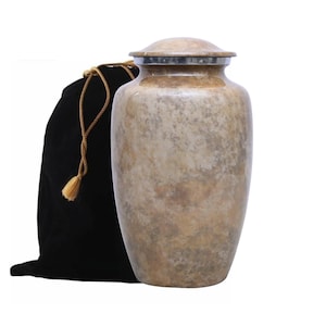 Urnas de cremación de color beige para cenizas humanas para adultos varones y urnas de cremación para adultos varones, urnas grandes para papá y urnas de cremación con bolsa de terciopelo.