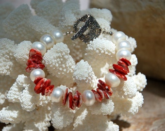 Spiny Oyster Chips with Freshwater Pearls Bracelet......no. 5608