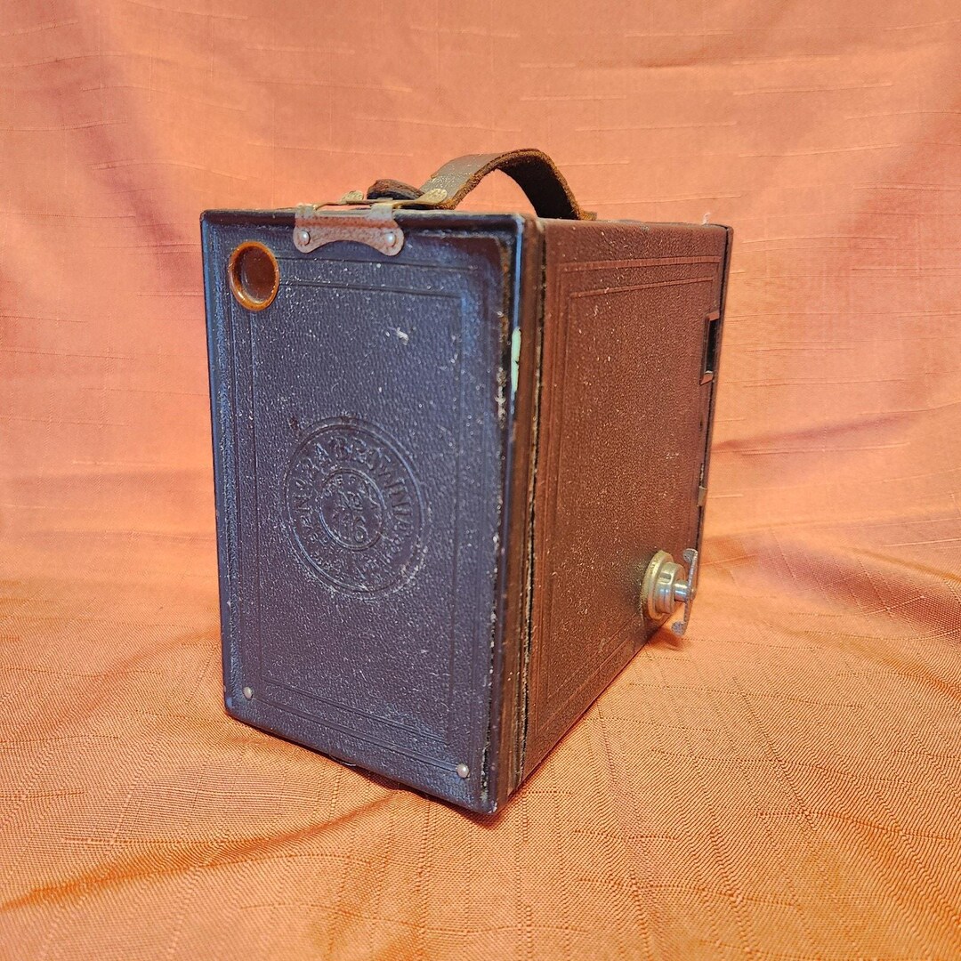 Vintage 1924 Brownie Kodak Camera Rare Photography Piece 101 Years Old ...