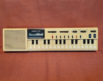 Vintage Casio PT-87 Keyboard Synthesizer Circuit Bending