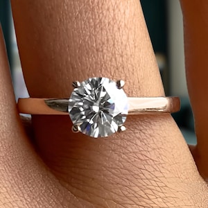 Round Lab Grown Diamond Ring White Gold Solitaire Engagement Ring Classic 4 Prong Ring Dainty Ethical Wedding Ring for Her Minimalist Bride