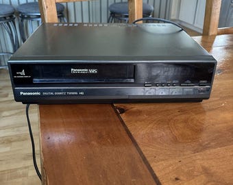 Vintage 1987 Panasonic Omnivision VCR VHS Player/Recorder Model PV-4720 Working