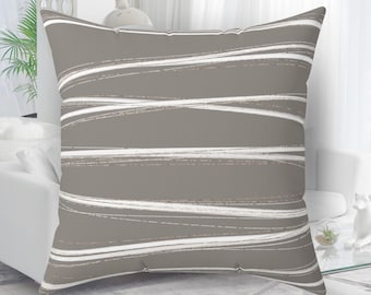 Almohada de rayas neutras