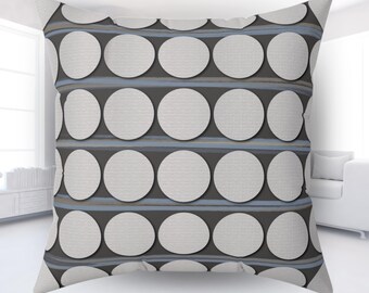 Almohada de rayas y puntos de mediados de siglo