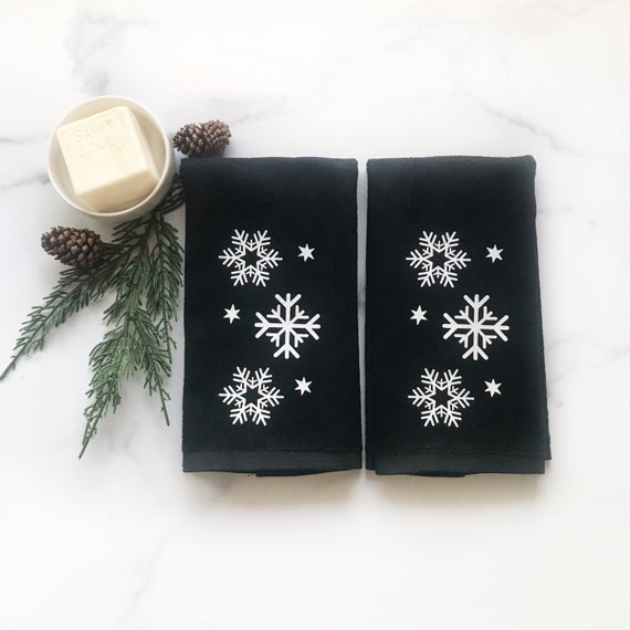 Bathroom Hand Towel Set Christmas Home Decor, Small Snowflake Fingertip  Towels, Housewarming Gift, Winter Boho Decor, Farmhouse Bathroom 