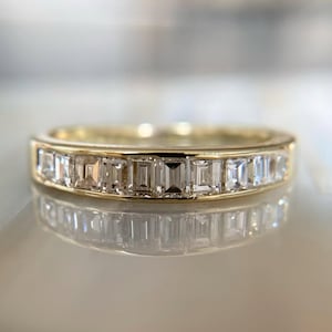 Emerald Cut lab-gegroeide diamanten trouwring, kanaal set diamanten ring, 14k gouden stapeling Eternity band, IGI gecertificeerde bruidssieradenring