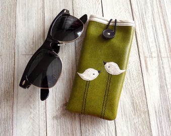Sunglass case, eyeglass case, vegan friendly glasses case, eyewear case in olive green with cream birds