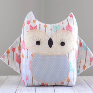 Owl stuffed animal in grey with arrows, cute boho owl pillow plushie, woodland nursery decor, baby shower gift