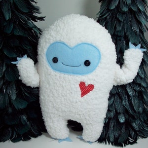 Yeti plush toy, abominable snowman monster stuffed toy, plush kawaii yeti doll, monster stuffed animal image 2