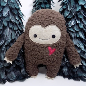 Big Foot stuffed toy, big foot plushie, kawaii big foot plush doll, monster stuffed animal, monster, sasquatch toy zdjęcie 1