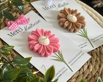 Regalo di fine anno per tata, insegnante, assistente scolastica | Cialda di cera profumata alla margherita | Biglietto di ringraziamento e cialda di cera profumata