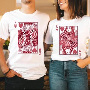 Maglietta per coppie Regina di Cuori e Re di Cuori, maglietta da poker personalizzata, maglietta con carte da gioco vintage, divertente maglietta coordinata per coppie