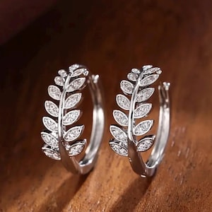 14k Gold Diamond Hoop Earrings: 0.24ctw Huggie Earrings