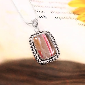 Natural Banded Agate Pendant Necklace 925 Sterling Silver Handmade Jewelry, Unique Healing Crystal Necklace, Boho Gemstone Gift for Women