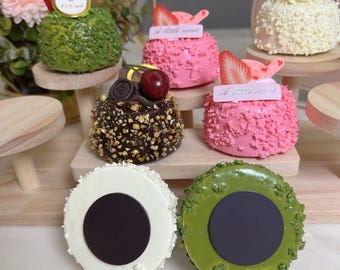 Calamite da frigo a forma di torta realistiche - Espositore per pasticceria, decorazioni per matrimoni, accessori per foto, vetrine