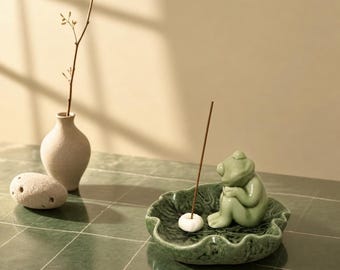 Lotus Frog Incense Holder – Zen Ceramic Ash Catcher