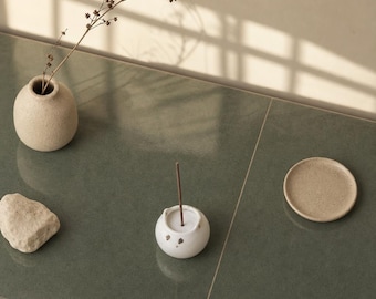 Cat Bowl Incense Holder – Cute Ceramic Zen Desk Decor