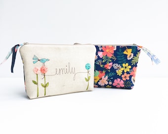 Cosmetic Bag for Traveling, Bridesmaid Travel Bag, Personalized Bridesmaid Travel Gift, Makeup Bag, Personalized Case, Listing for ONE Bag