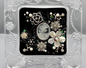 Vintage Cameo Jewelry Art in Crystal Frame – Rhinestone Floral Collage – Elegant Black and Ivory Assemblage – 7.5 x 7.5 Tabletop Dec