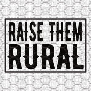 Op de afbeelding: Zwart-wit grafisch ontwerp met de tekst "RAISE THEM RURAL" in een zwart rechthoek. De achtergrond heeft een herhalend honingraatpatroon.