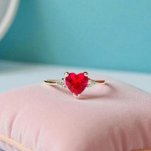 Herzförmiger Rubin- und Diamantring, 585er Gold oder Silber, Romantischer Rubinring, Verlobungsring, einfacher minimalistischer Schmuck